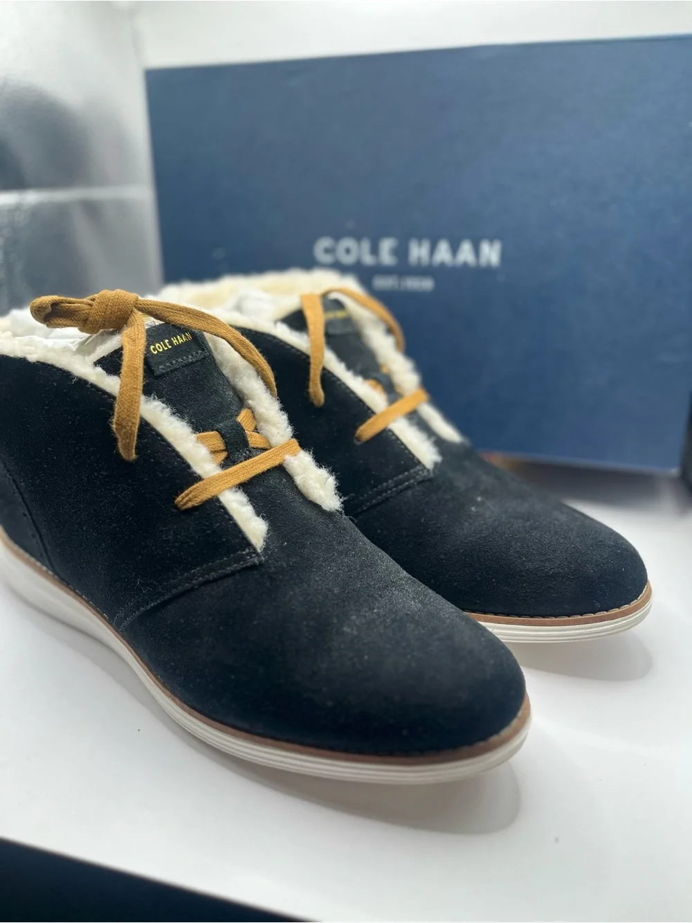 Cole Haan Original Grand Women's 9.5 Shearling Lined Suede Ankle Boots-Black